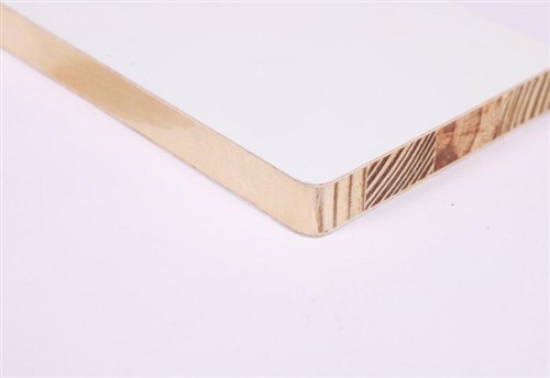 Compensatu 4x8 antifocu